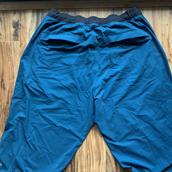 Lululemon athletic pants / joggers  |  size XL - Picture 7 of 10